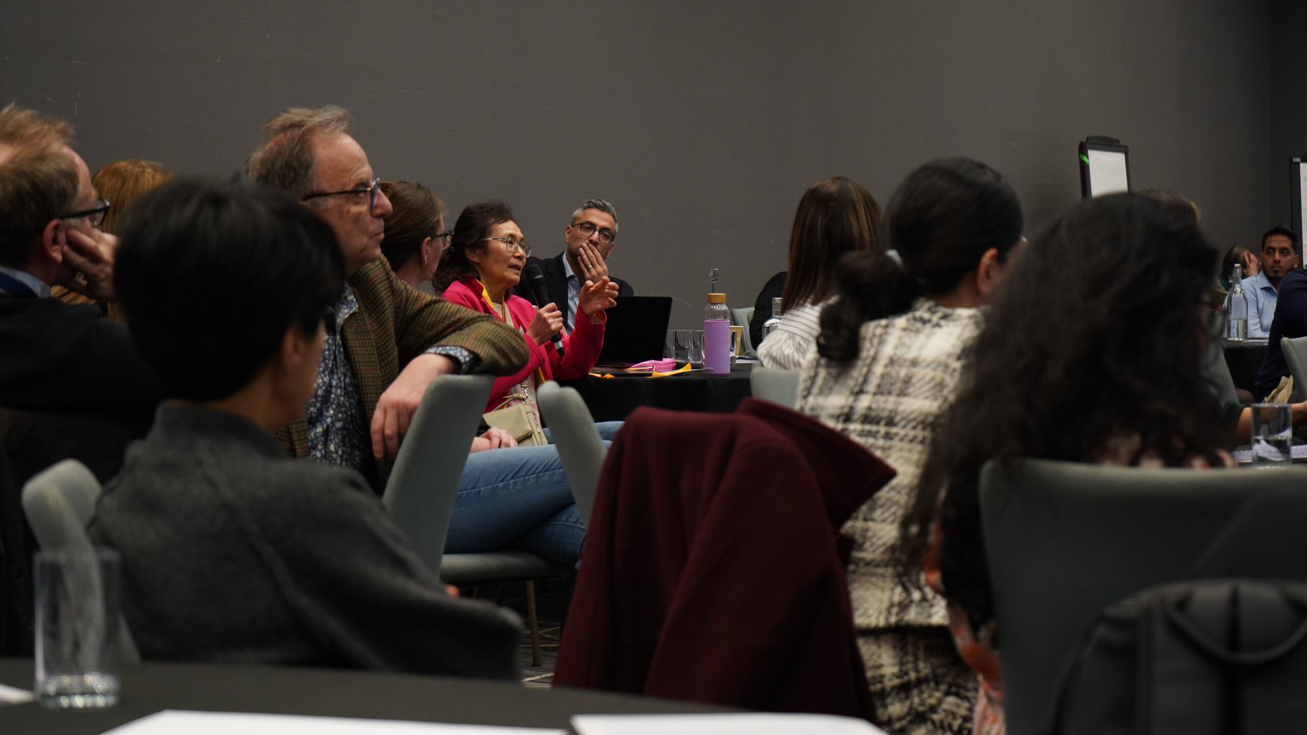 Prof Fang Gao engaging in Q&A